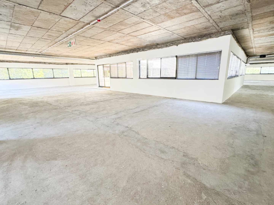 To Let Commercial Property for Rent in Mowbray Western Cape